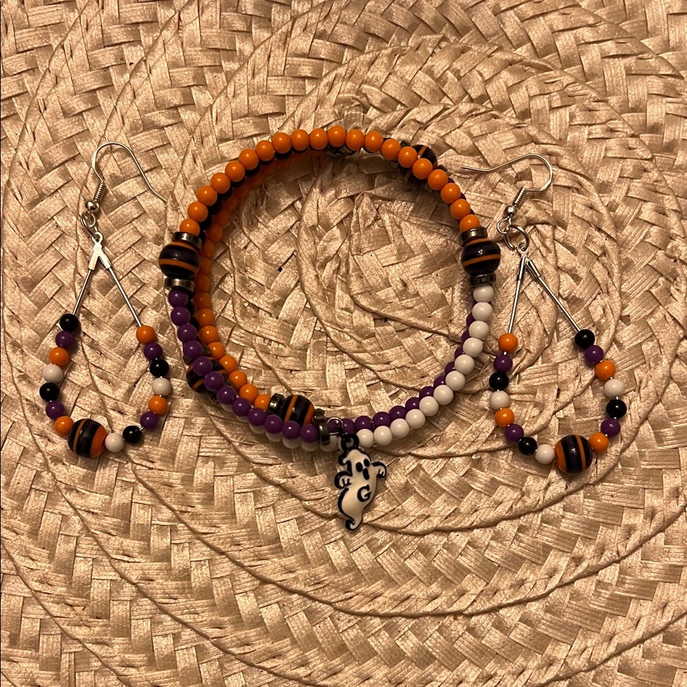 Vibrant Halloween Beaded Bracelet Set with Orange, Purple, and White Beads